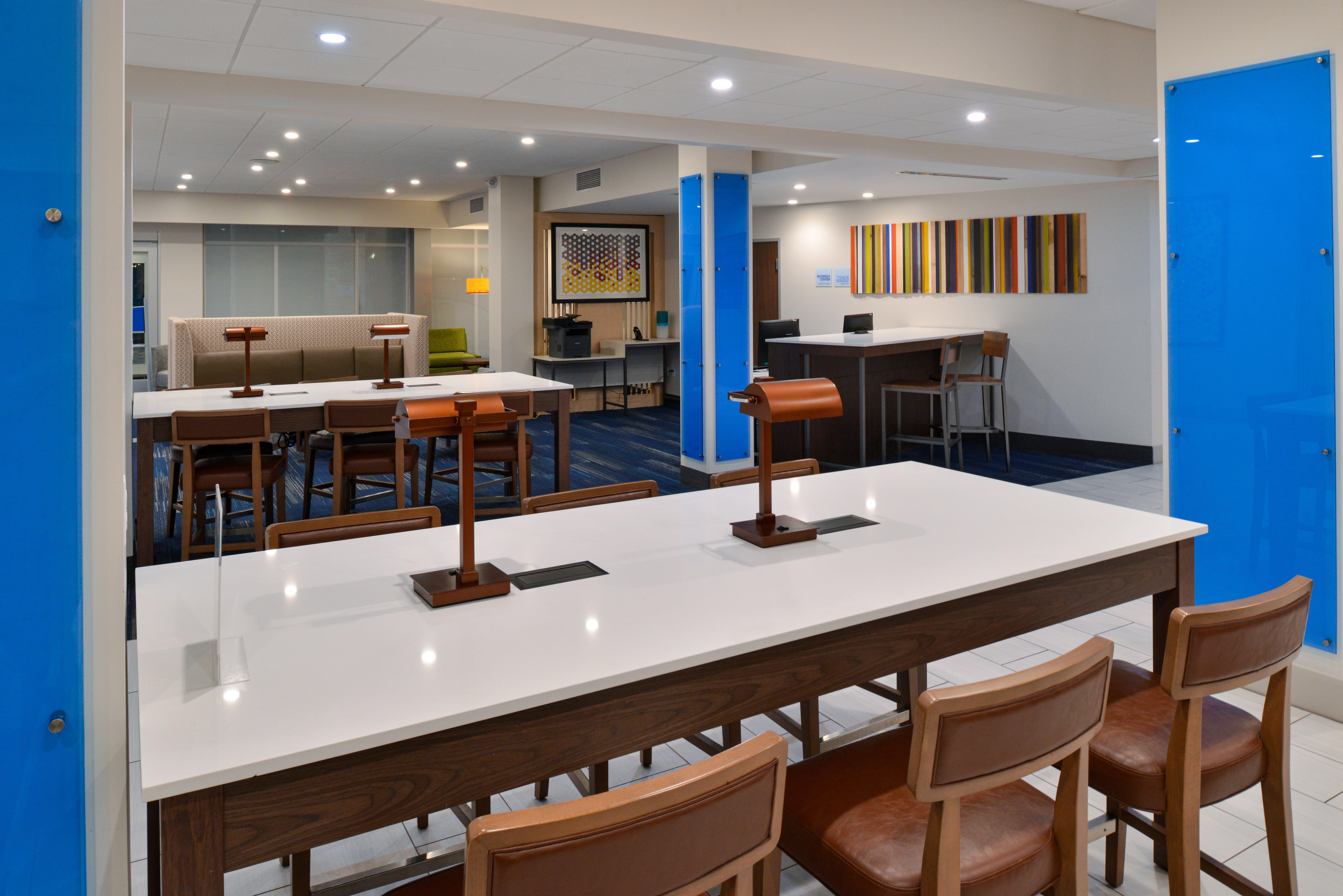 Holiday Inn Express Orlando - South Park By Ihg Williamsburg Exterior foto